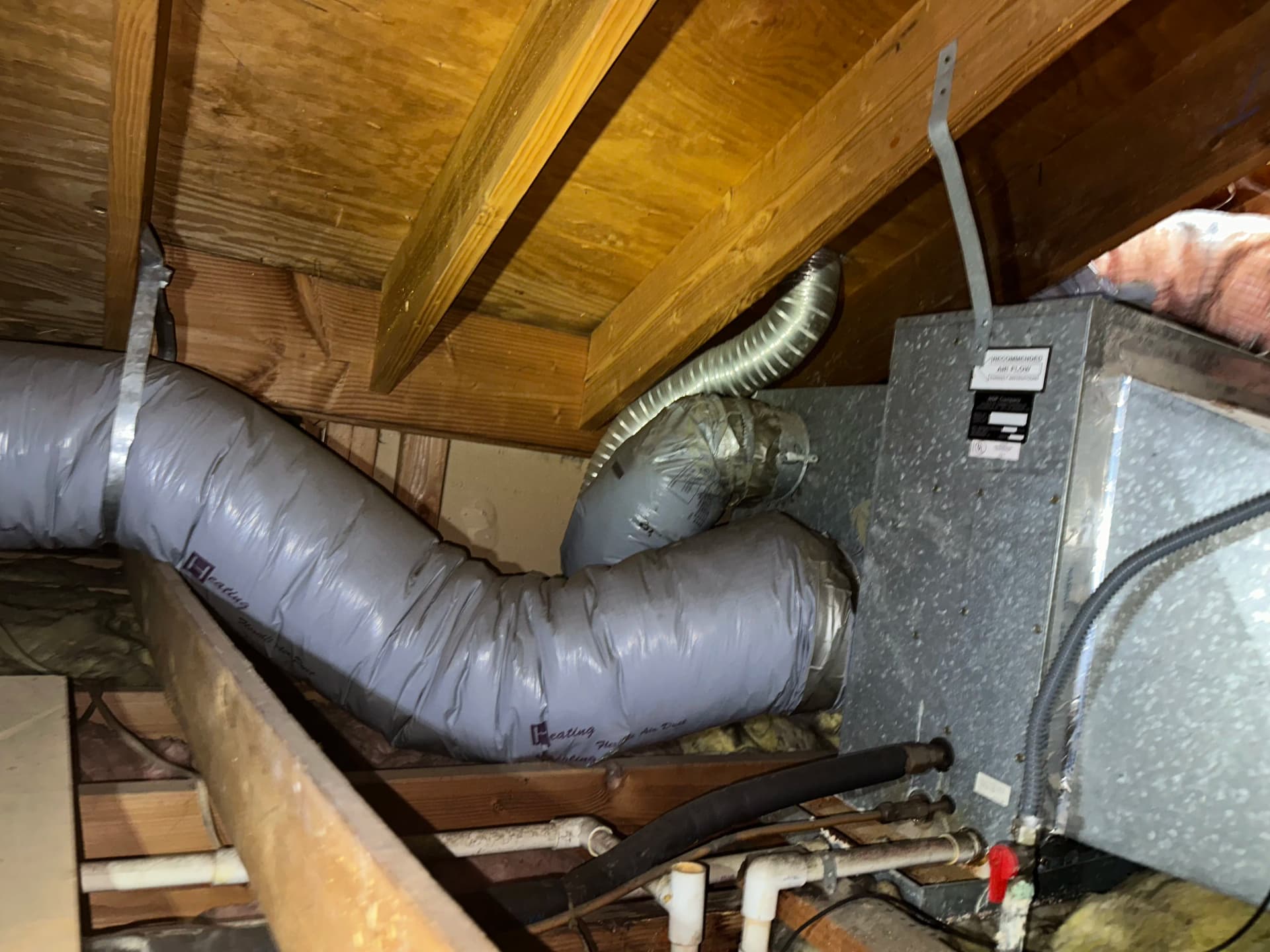 Gallery photos for Old Furnace and AC Replaced With a Full Heat Pump System and New Ducting: Image #4